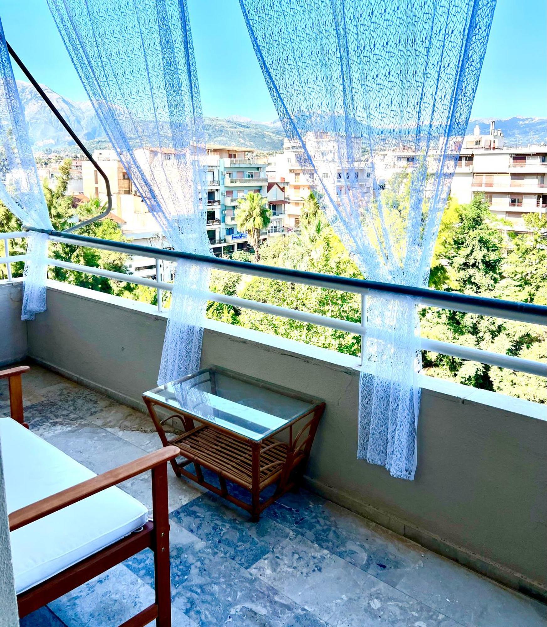 Seaview Penthouse On The Square Apartman Éjo Kültér fotó
